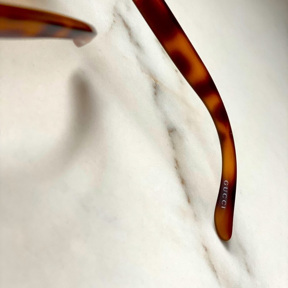 Gucci Sunglasses - Picture 5 of 5